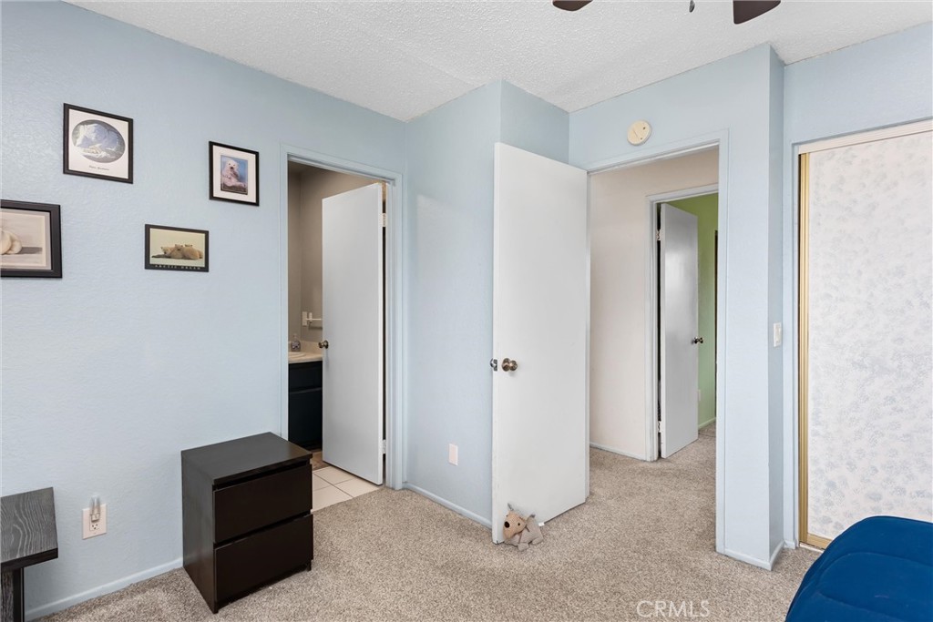 10636 Kiavan Road Apple Valley, CA 92308 - Photo 17 of 23