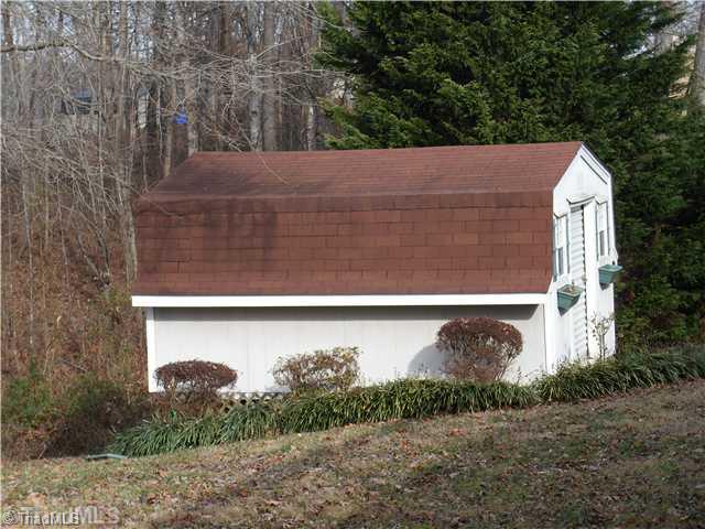 2762 Red Brush Road Mount Airy, NC 27030 - Photo 12 of 14 Outbuilding.