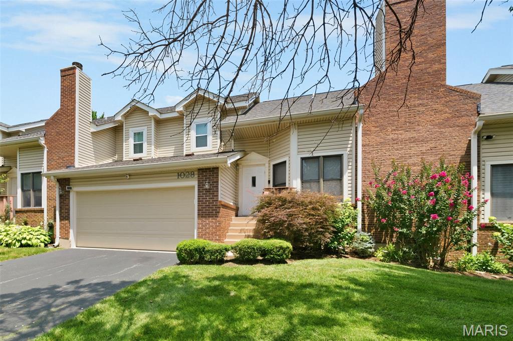 1028 North Spoede Road Creve Coeur, MO 63146 - Photo 1 of 56