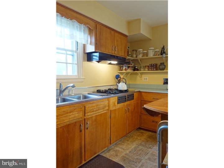 900 East Cathedral Road Philadelphia, PA 19128 - Photo 11 of 25