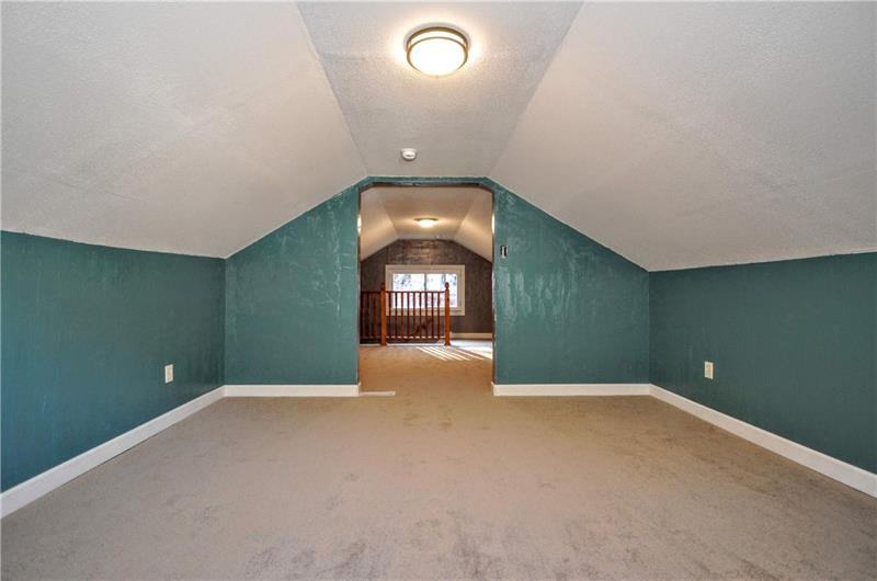 522 Webster Hollow Road Webster, PA 15087 - Photo 18 of 23 Gallery Image 18