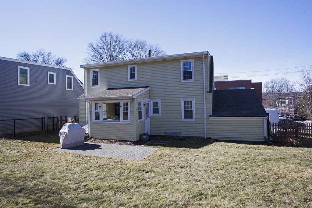 161 Beal Road Waltham, MA 02453 - Photo 3 of 21 Gallery Image 3