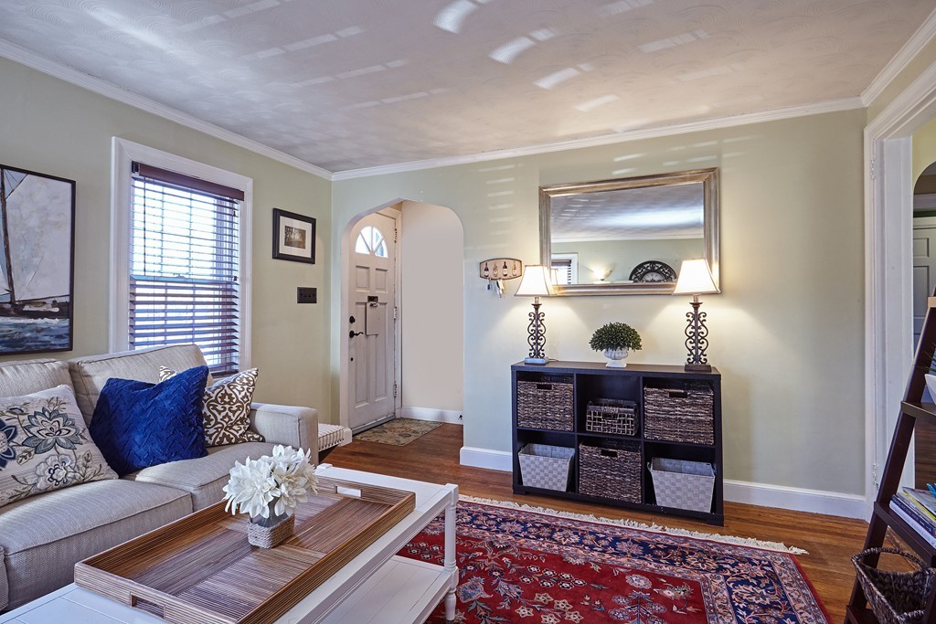 161 Beal Road Waltham, MA 02453 - Photo 6 of 21 Gallery Image 6