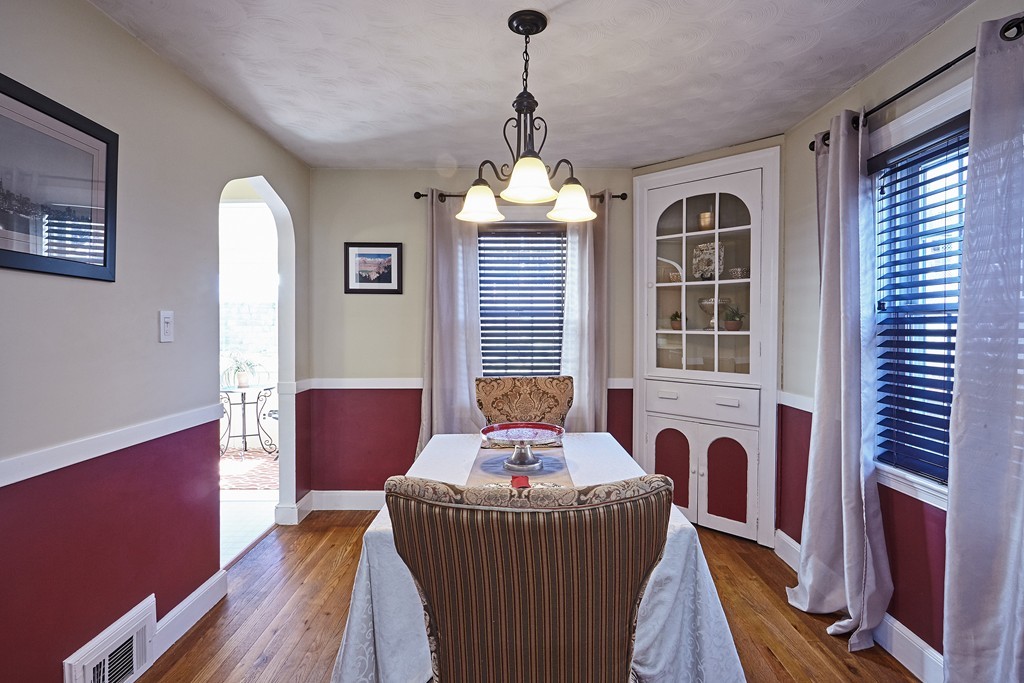 161 Beal Road Waltham, MA 02453 - Photo 7 of 21 Gallery Image 7
