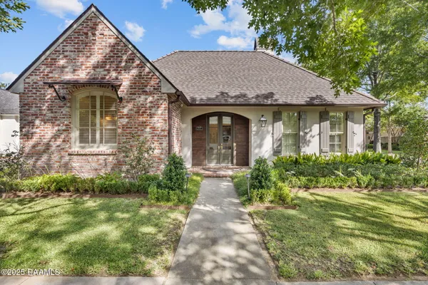 $975,000 | 400 Woods Crossing, Lafayette, LA 70508