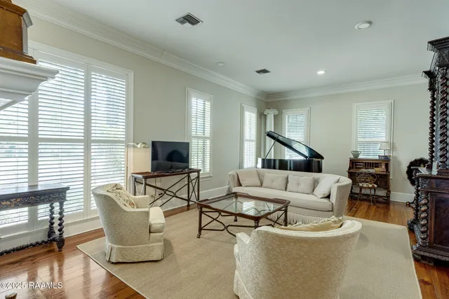 $975,000 | 400 Woods Crossing, Lafayette, LA 70508