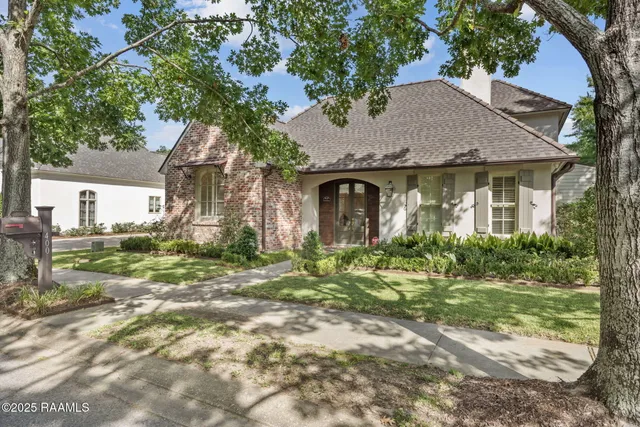 $975,000 | 400 Woods Crossing, Lafayette, LA 70508