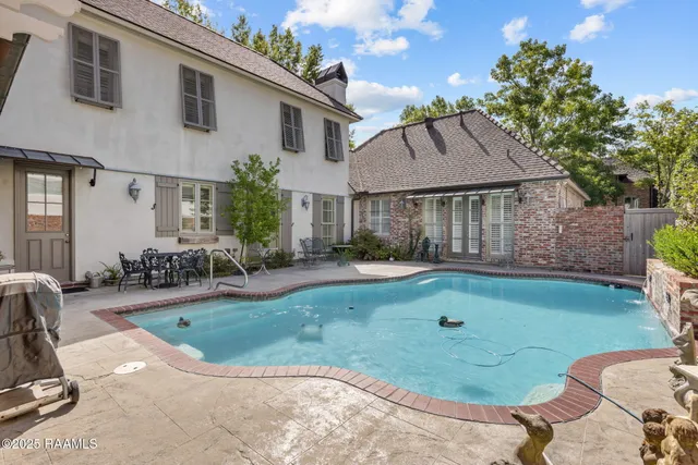 $975,000 | 400 Woods Crossing, Lafayette, LA 70508