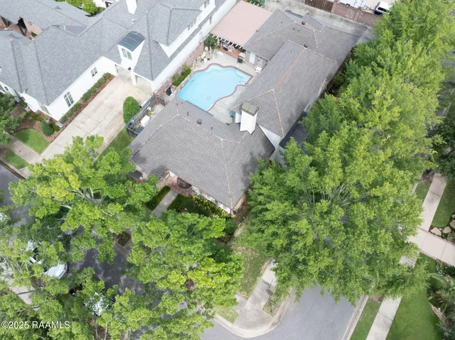 $975,000 | 400 Woods Crossing, Lafayette, LA 70508