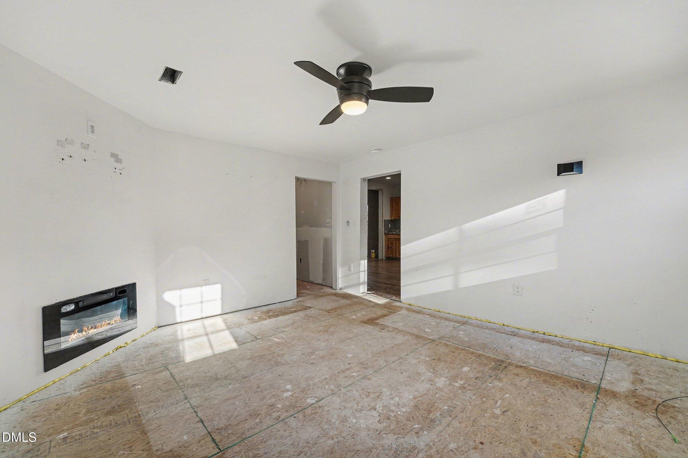 213 West Parrish Drive Benson, NC 27504 - Photo 20 of 38 021_jam07520_164