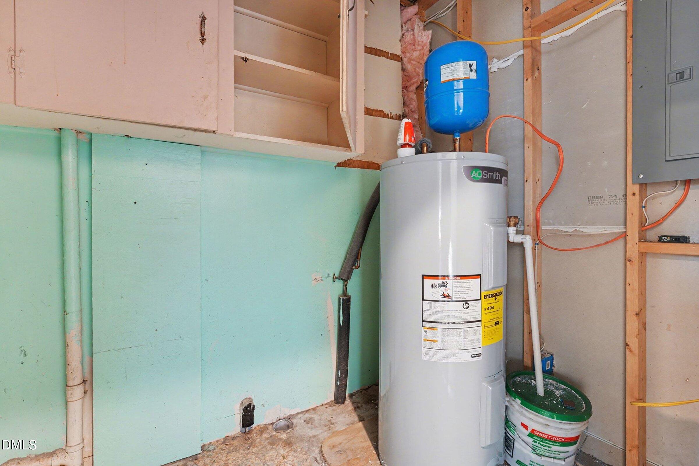 213 West Parrish Drive Benson, NC 27504 - Photo 32 of 38 032_jam07542_772