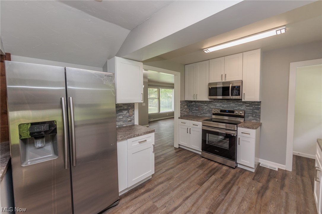 9774 Wilson Mills Road Chardon, OH 44024 - Photo 14 of 31 Gallery Image 14