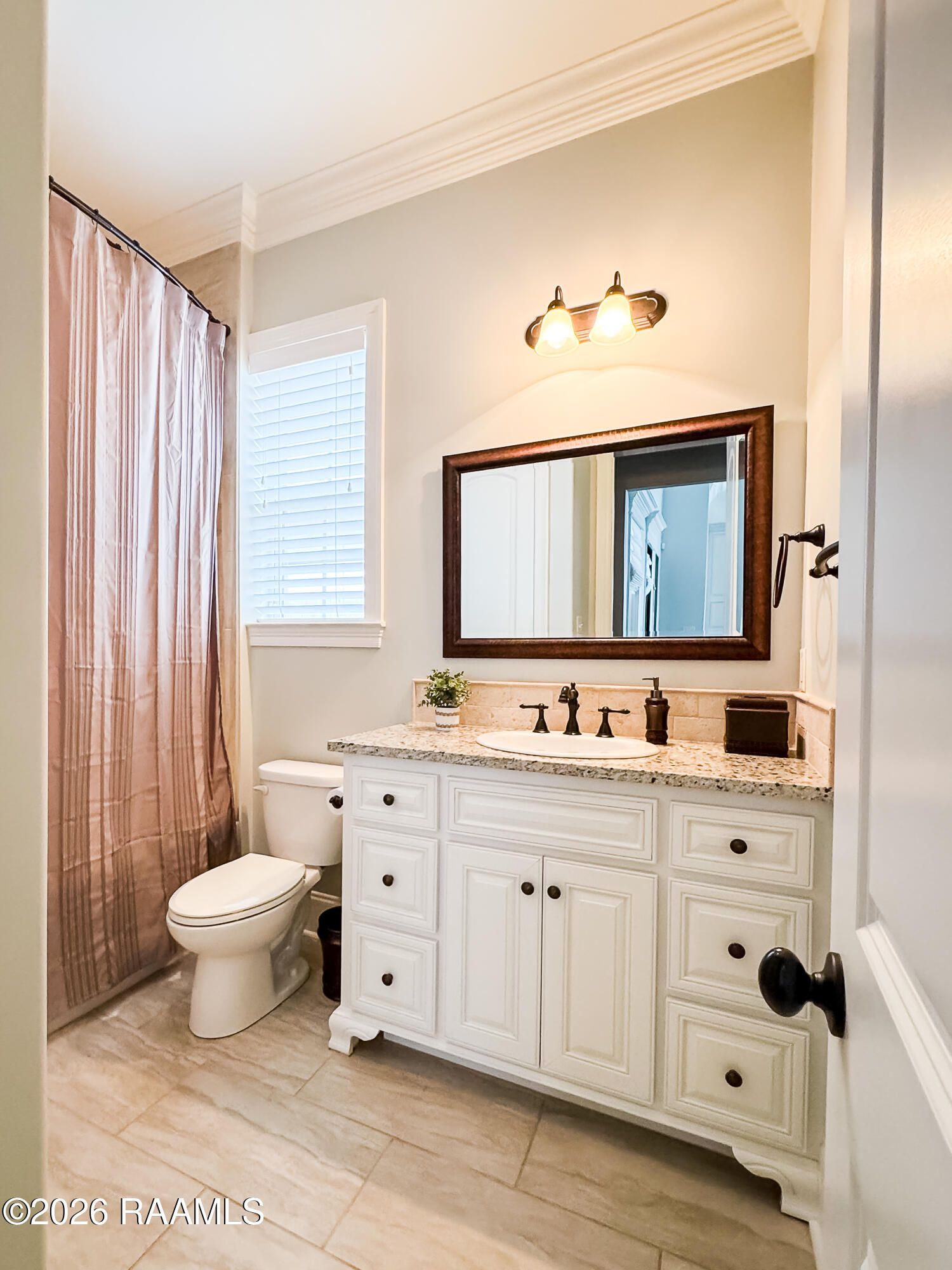405 Habitat Ridge Drive Broussard, LA 70518 - Photo 13 of 19 photo 13 2ndbath