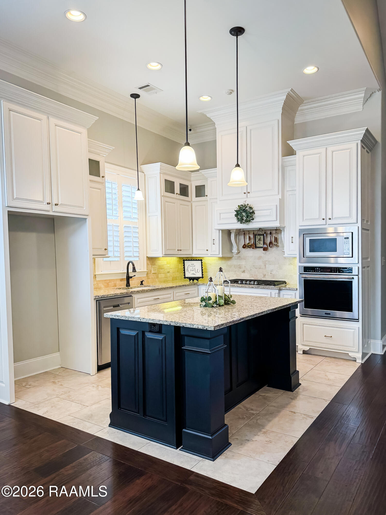 405 Habitat Ridge Drive Broussard, LA 70518 - Photo 3 of 19 Photo 3 kitchen1