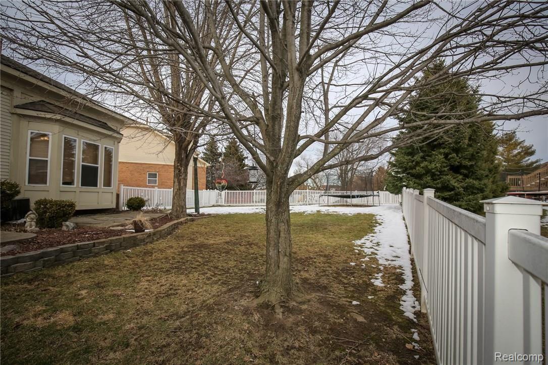 4659 Amberwood Court Rochester, MI 48306 - Photo 29 of 30 ZT7A5678.jpg