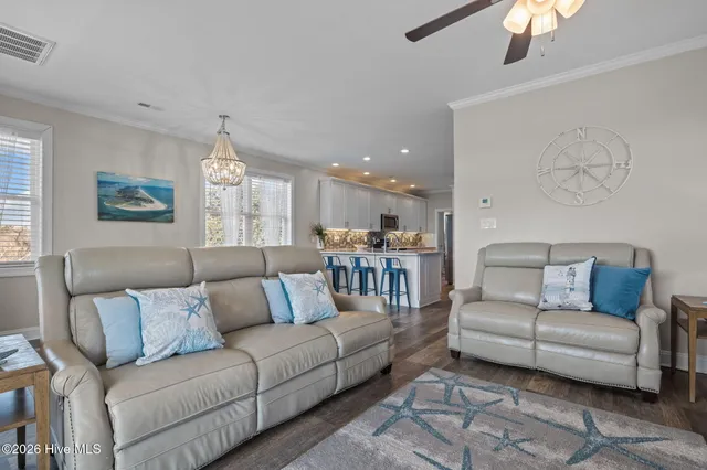 $950,000 | 10522 Island Circle, Emerald Isle, NC 28594