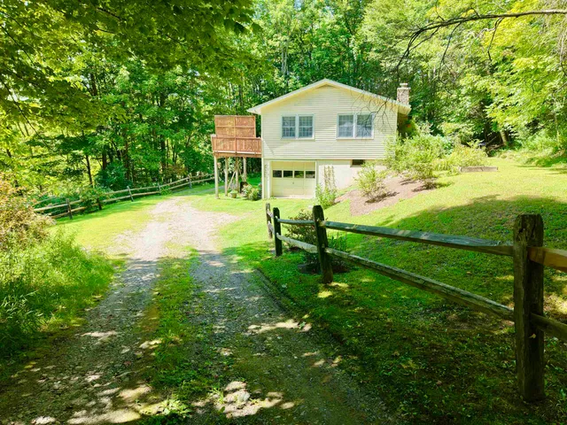 $360,000 | 2513 North Fayston Road, Fayston, VT 05660
