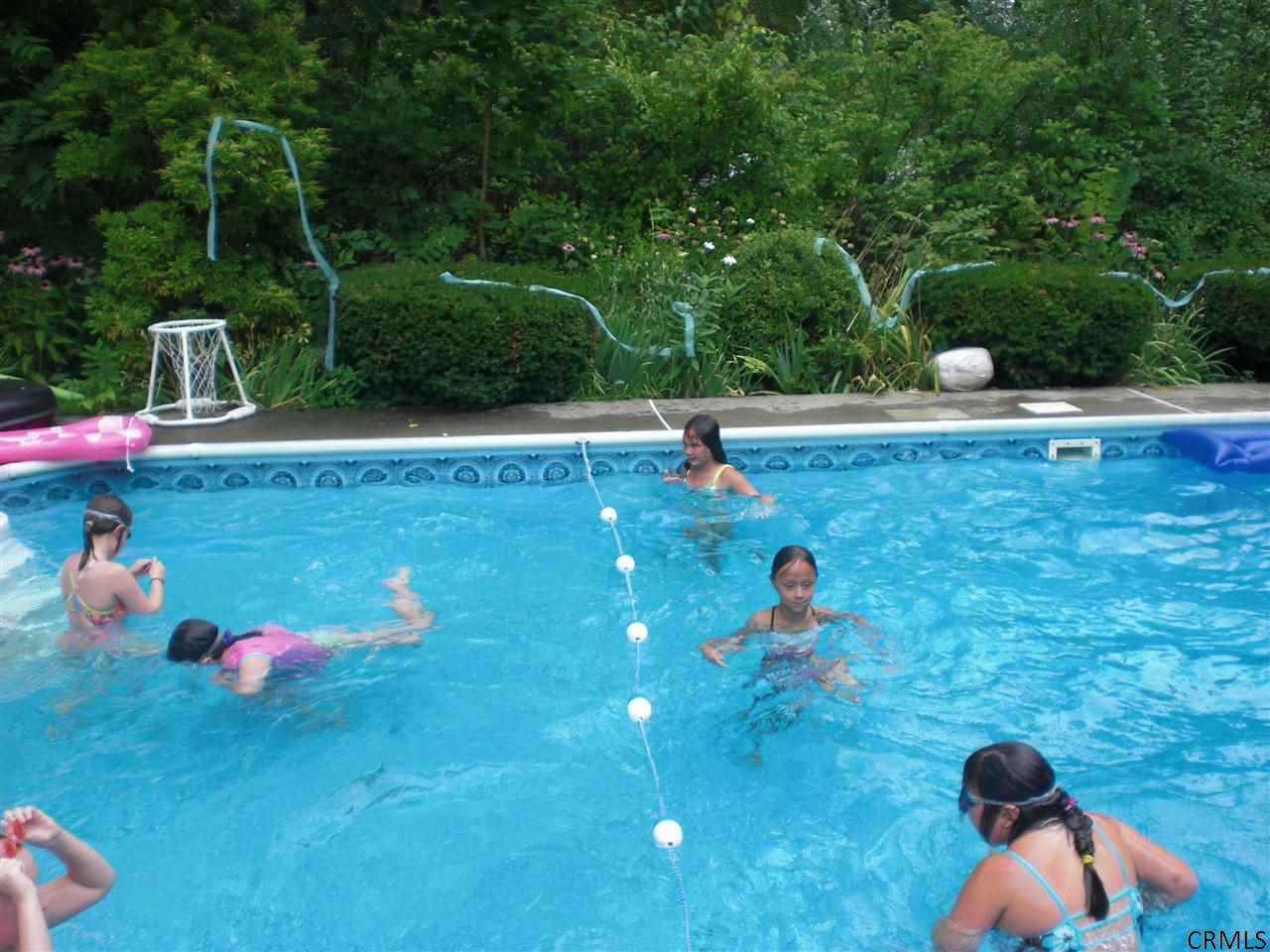1036 Atateka Road Niskayuna, NY 12309 - Photo 16 of 17 Photo 16