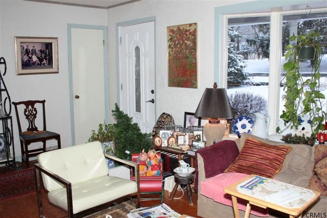 1036 Atateka Road Niskayuna, NY 12309 - Photo 4 of 17 Photo 4