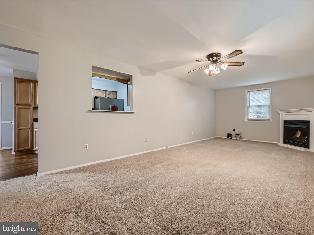 813 Cliffedge Road Pikesville, MD 21208 - Photo 8 of 31 NEW Carpet