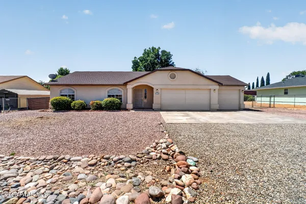 $415,000 | 7901 East Marigold Lane, Unit 19, Prescott Valley, AZ 86314