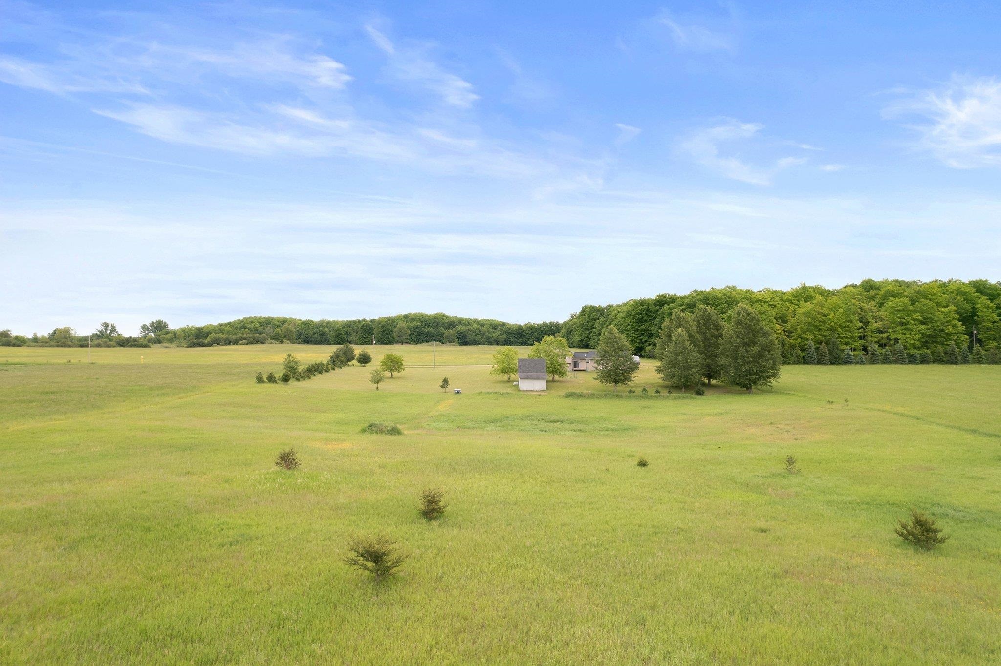 7222 Rahe Road Kingsley, MI 49649 - Photo 30 of 51 1901013-29.JPG