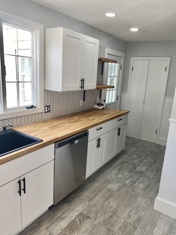 216 Ashby State Road Fitchburg, MA 01420 - Photo 4 of 42 Gallery Image 4