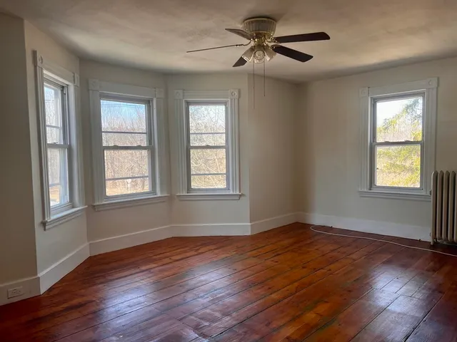 $2,100 | 21 Elliott Street, Unit 2, Westminster, MA 01473