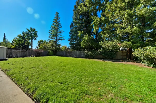 $419,900 | 550 Armando Avenue, Redding, CA 96003