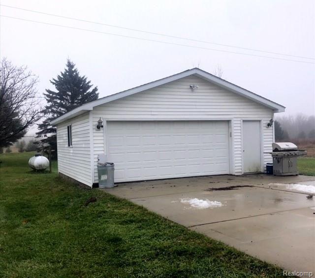 allen rd garage.jpeg