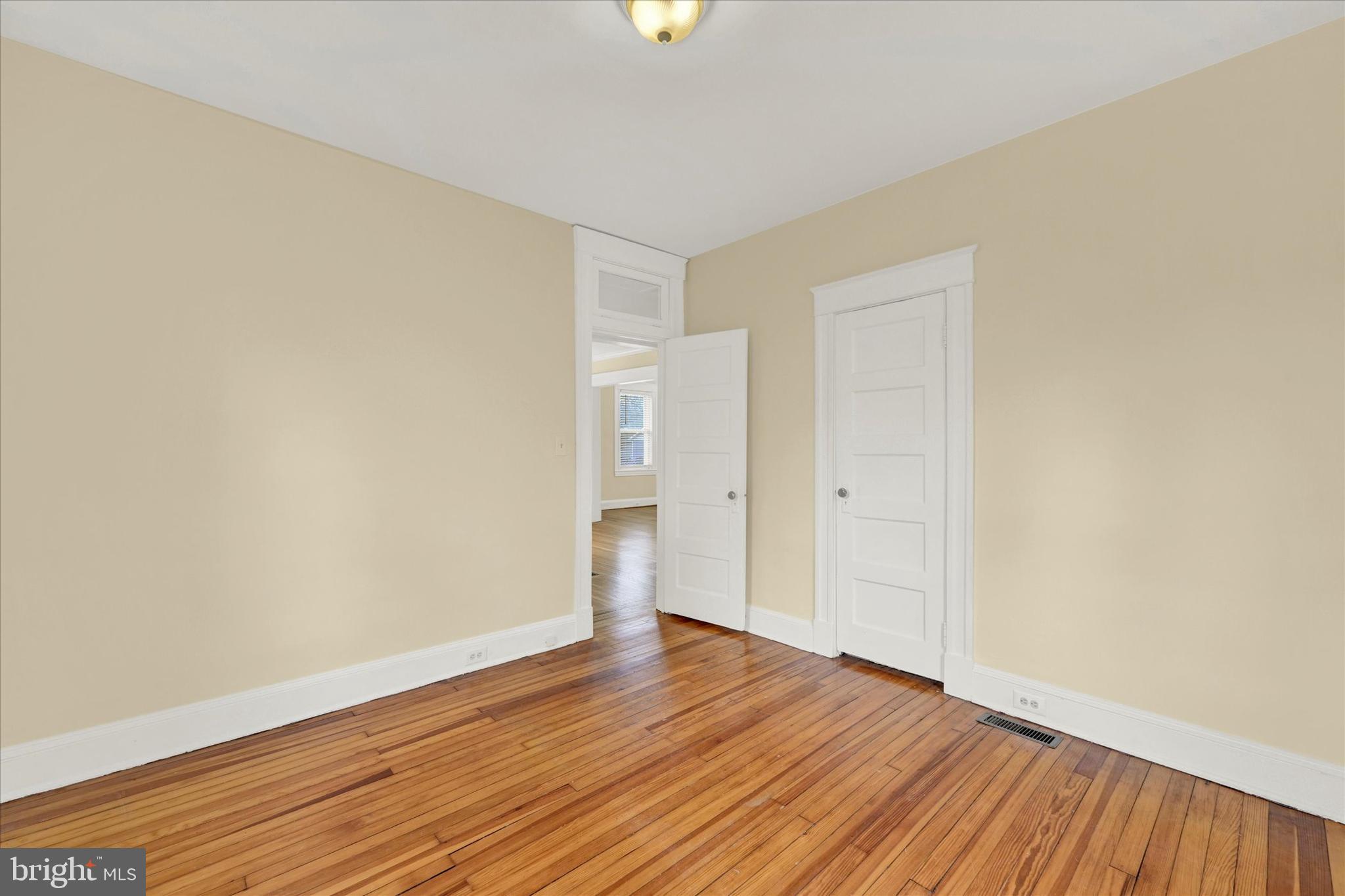 6509 Maplewood Road Baltimore, MD 21212 - Photo 16 of 29 Nice hardwood floors.