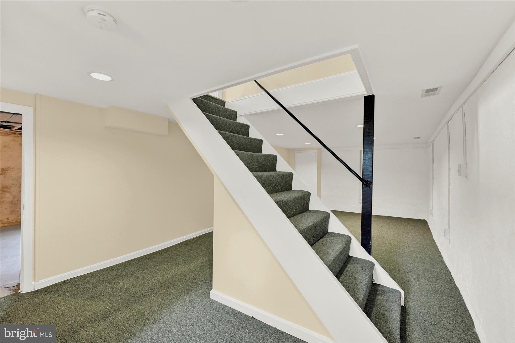 6509 Maplewood Road Baltimore, MD 21212 - Photo 18 of 29 Family room on lower level.