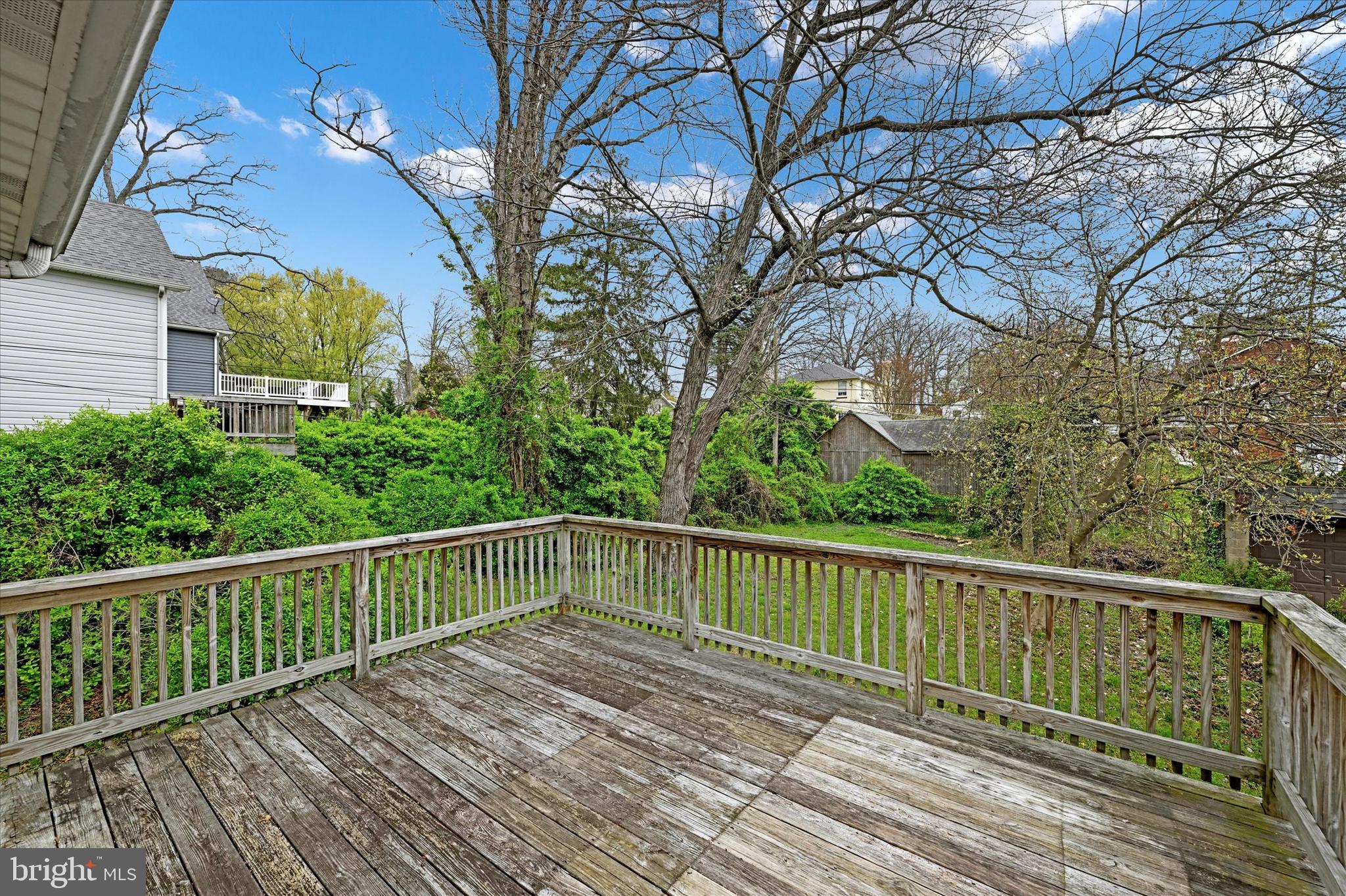 6509 Maplewood Road Baltimore, MD 21212 - Photo 24 of 29 Deck off of kitchen