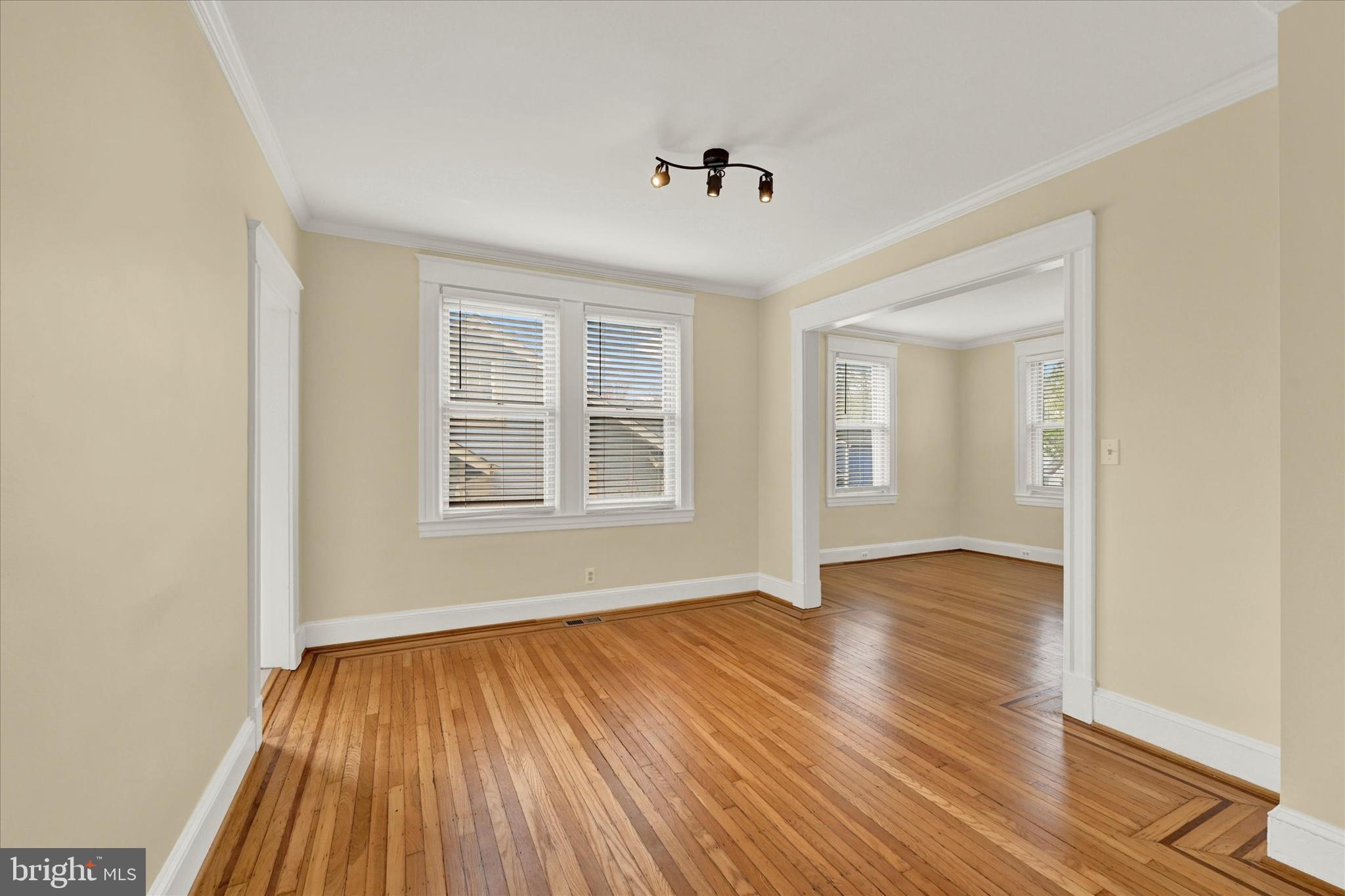 6509 Maplewood Road Baltimore, MD 21212 - Photo 8 of 29 Beautiful inlaid floors.