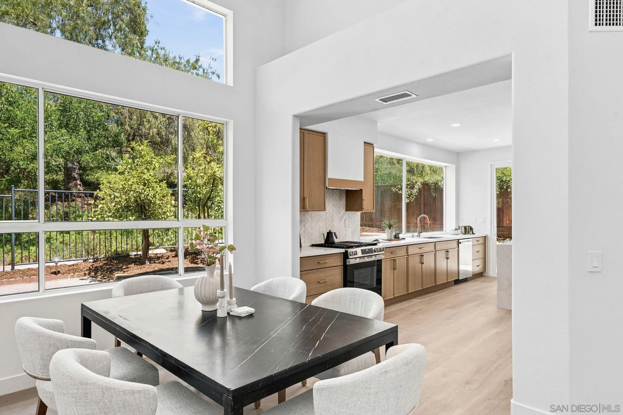 13679 Essence Road San Diego, CA 92128 - Photo 5 of 26