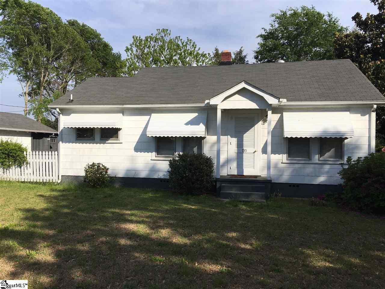 735 Gum Springs Road Taylors, SC 29687 - Photo 2 of 24