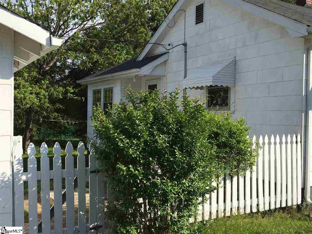 735 Gum Springs Road Taylors, SC 29687 - Photo 3 of 24