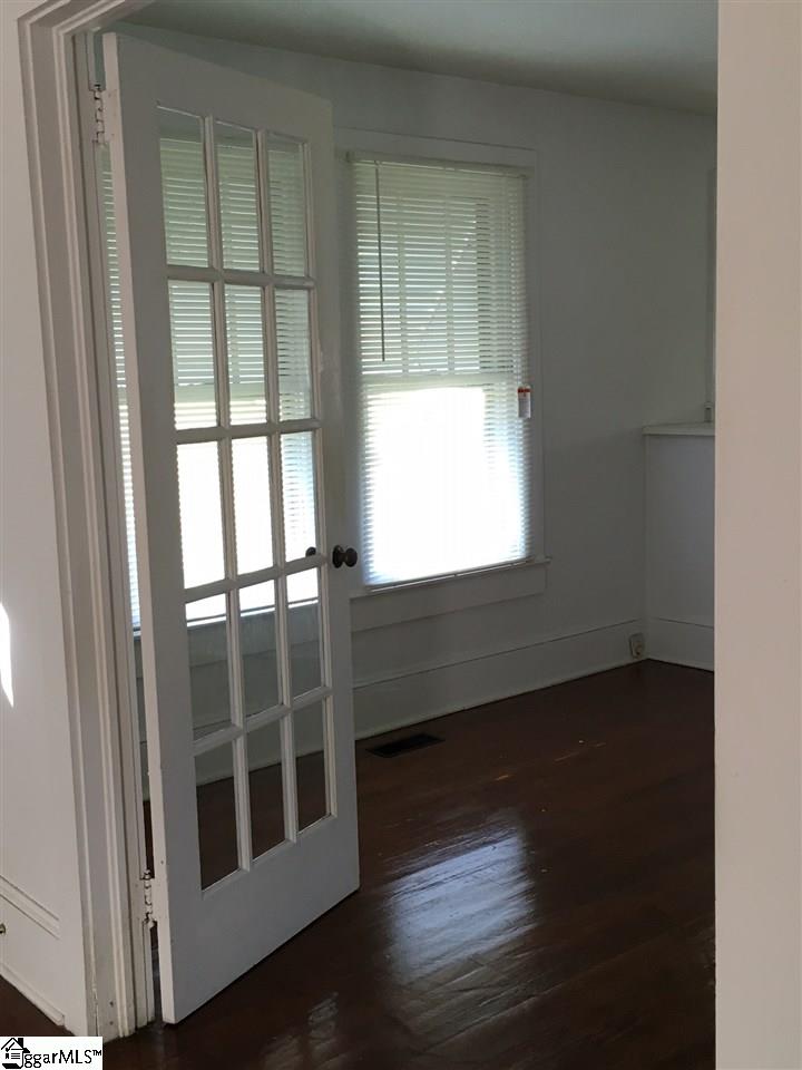 735 Gum Springs Road Taylors, SC 29687 - Photo 10 of 24