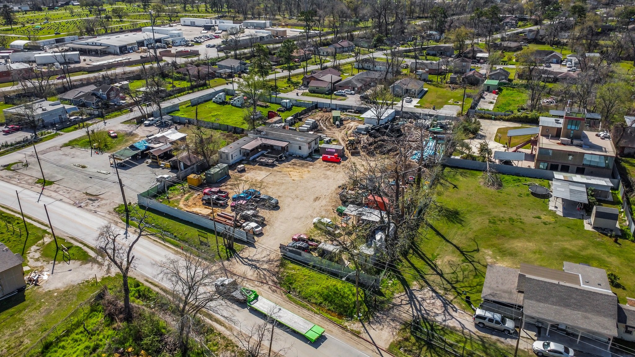 4106 Laura Koppe Road Houston, TX 77093 - Photo 4 of 17 a view of a lake with a house