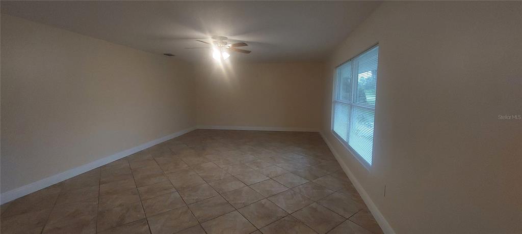 11345 Circle Way Leesburg, FL 34788 - Photo 3 of 14