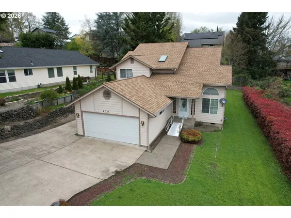 $415,000 | 439 Southwest Chandler Drive, Roseburg, OR 97471