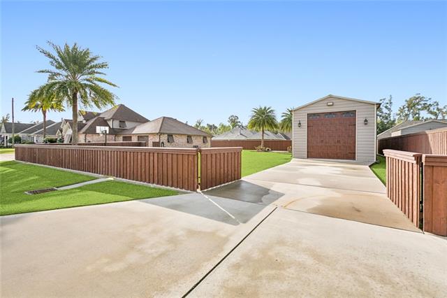 604 Terri Drive Luling, LA 70070 - Photo 6 of 43