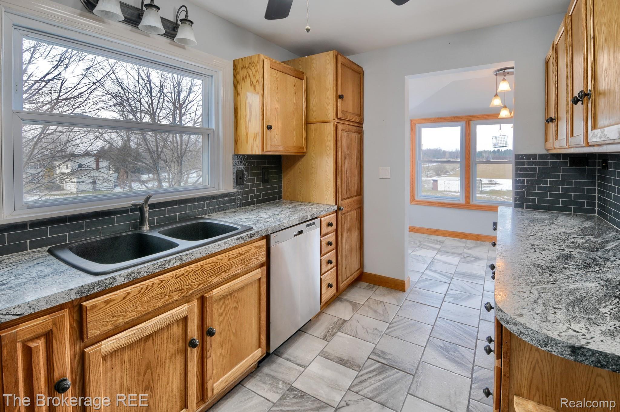 11241 East Potter Road Davison, MI 48423 - Photo 15 of 47 SD3_9897-HDR(5).jpg