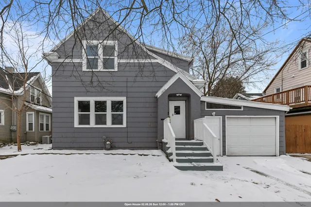 $225,000 | 1014 Stuart Street, Green Bay, WI 54301