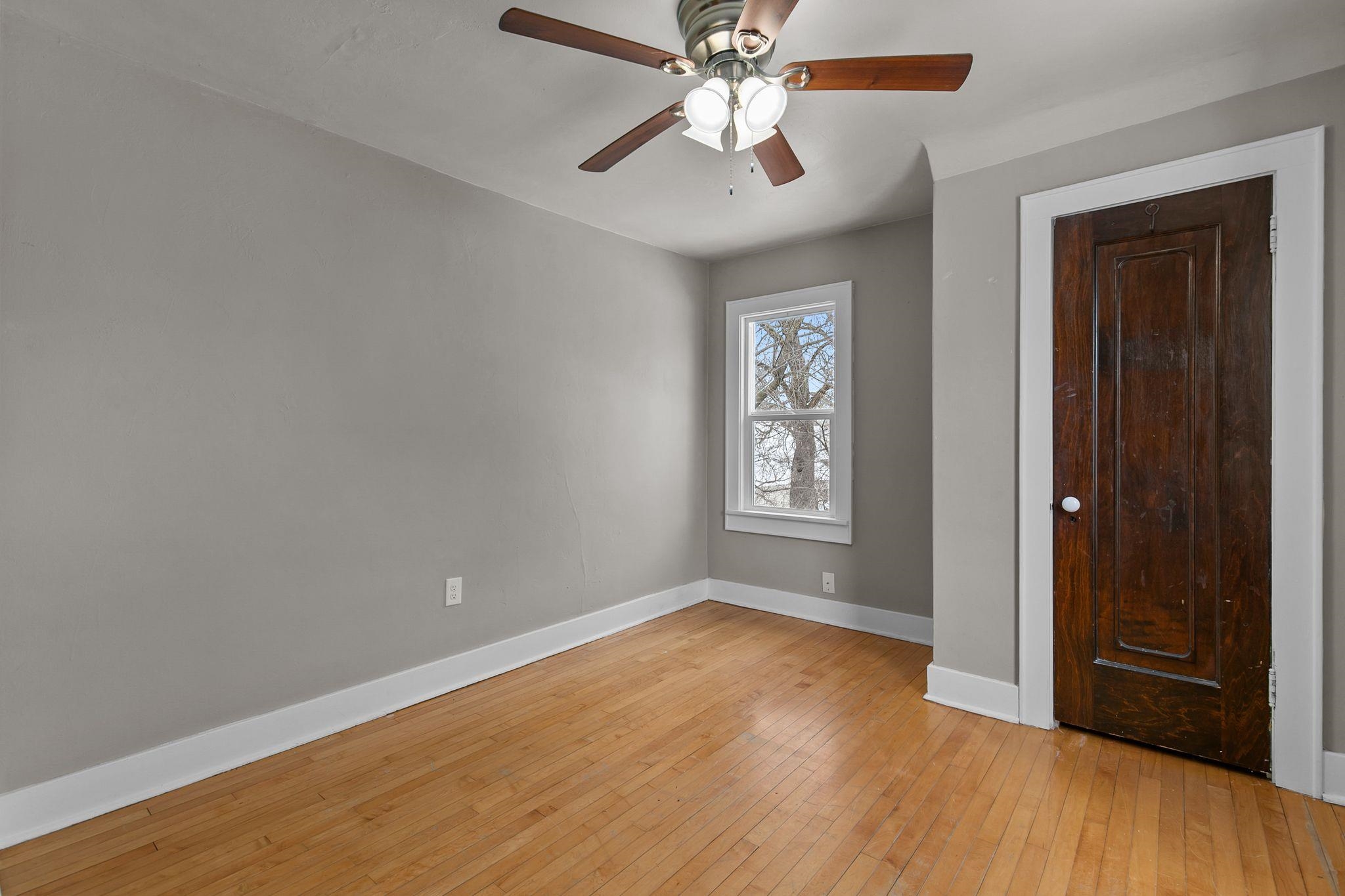 1014 Stuart Street Green Bay, WI 54301 - Photo 15 of 28