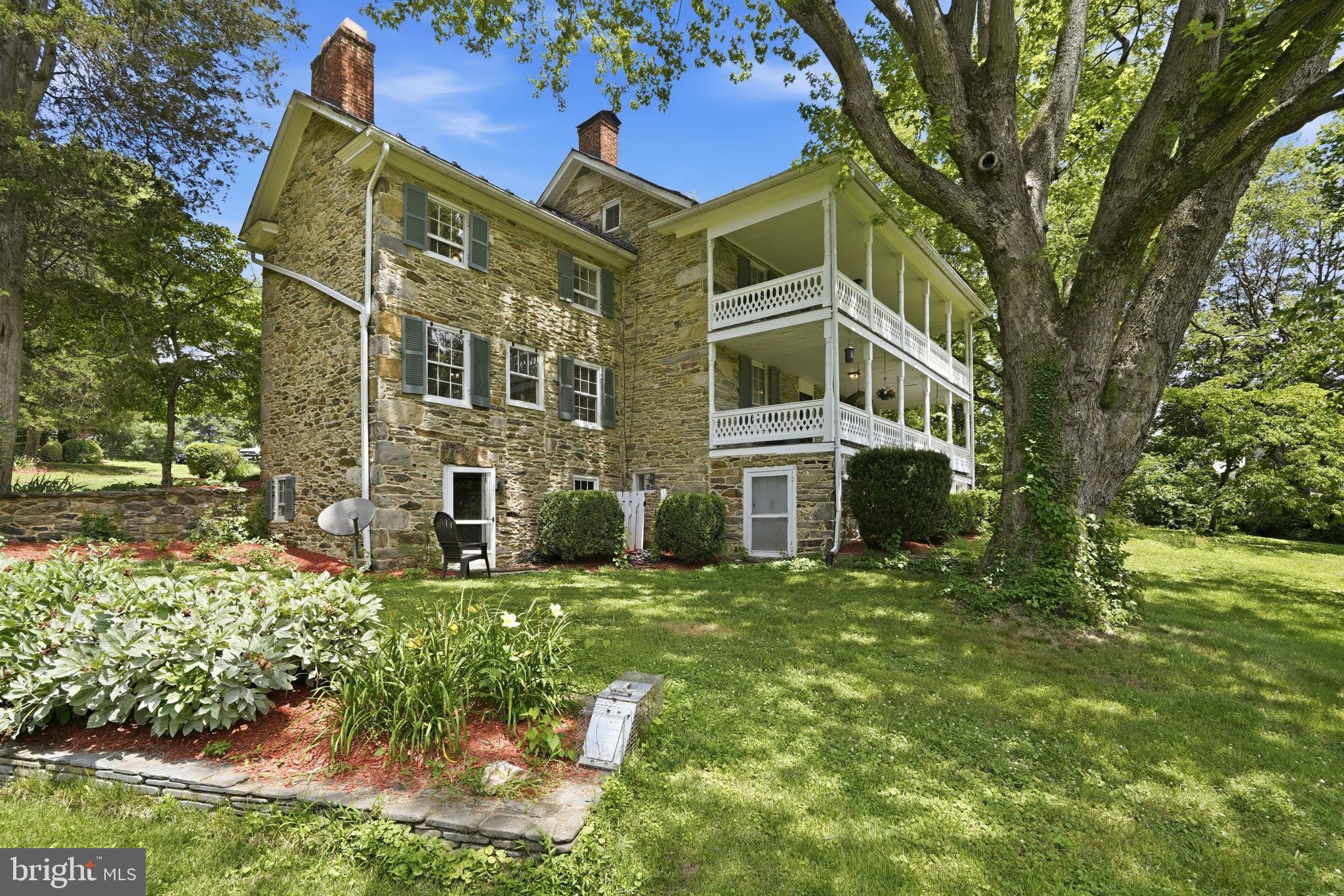 38863 Ridge Court Hamilton, VA 20158 - Photo 2 of 90
