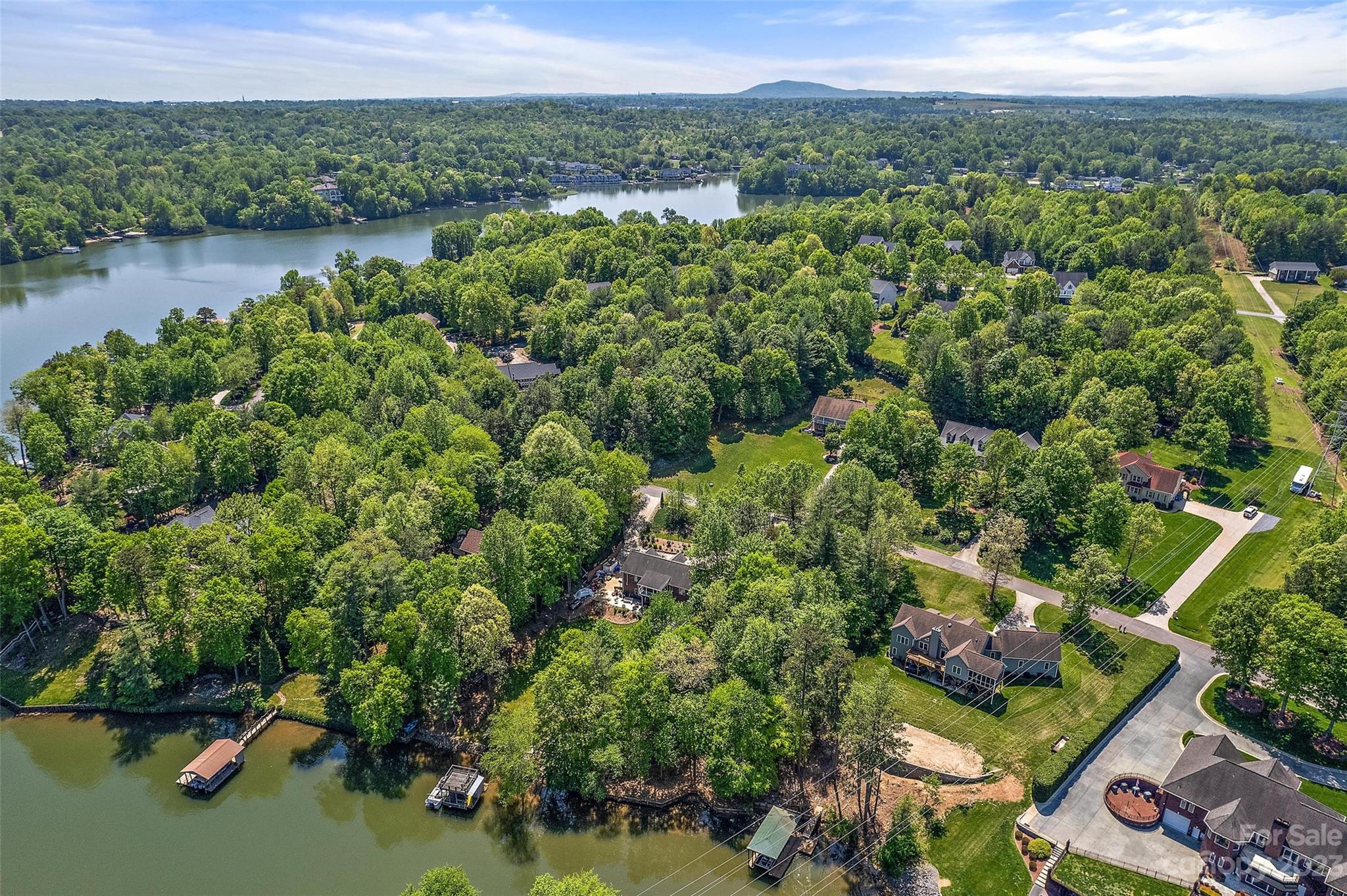 6730 Waterfront Drive Hickory, NC 28601 - Photo 8 of 12