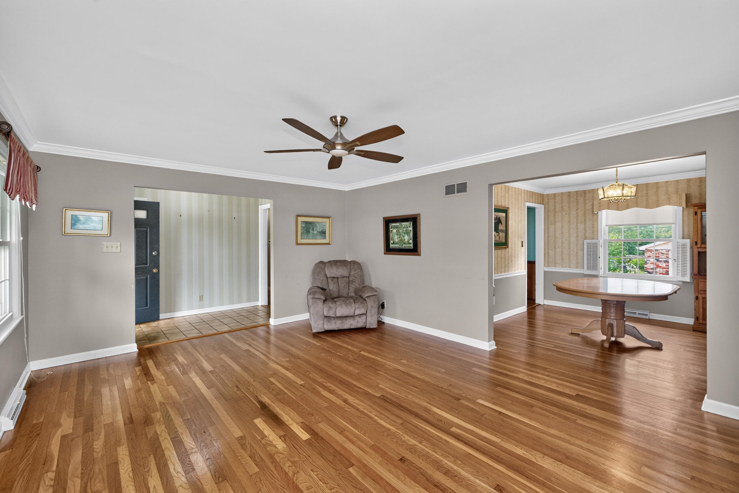 2791 Clays Mill Road Lexington, KY 40503 - Photo 11 of 45 Living Area