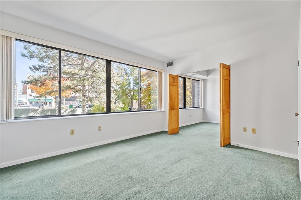 750 Washington Road, Unit 610 Pittsburgh, PA 15228 - Photo 20 of 25 a view of an empty room with a window