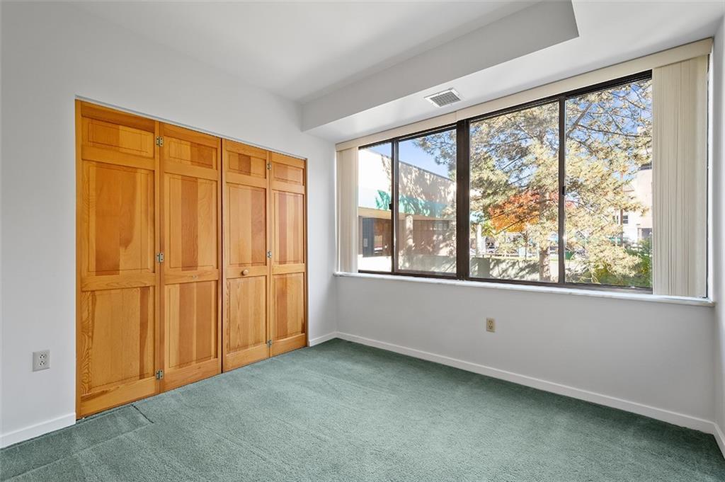 750 Washington Road, Unit 610 Pittsburgh, PA 15228 - Photo 23 of 25 an empty room with a window